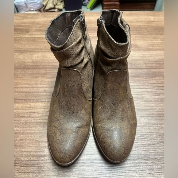 Brown booties - Picture 5 of 8